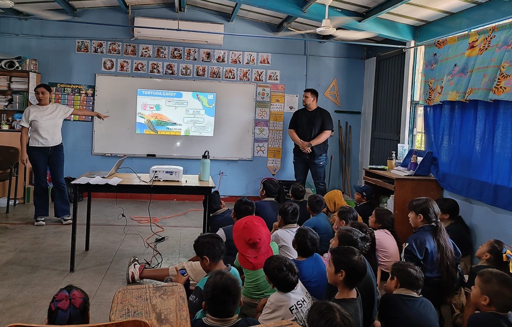 Pláticas de Cultura Turística Benefician a Más de 2,700 Personas en La&nbsp;Paz