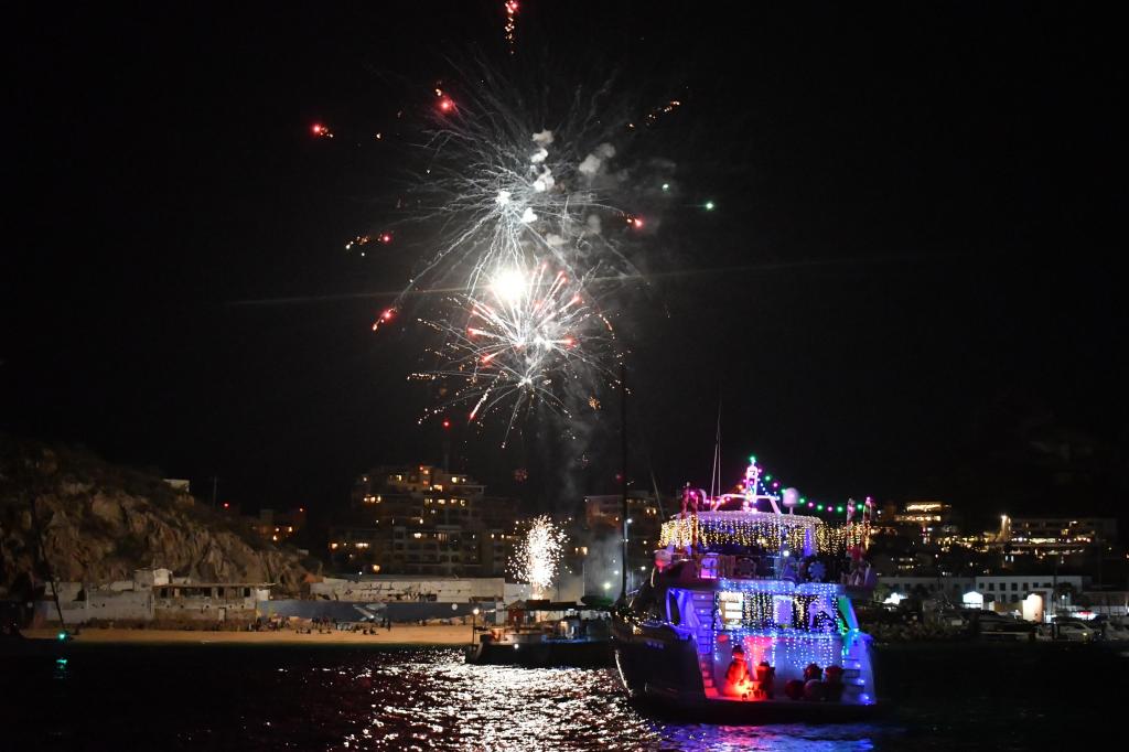 Festival Náutico «Mar y Christmas» ilumina la Bahía de Cabo San&nbsp;Lucas