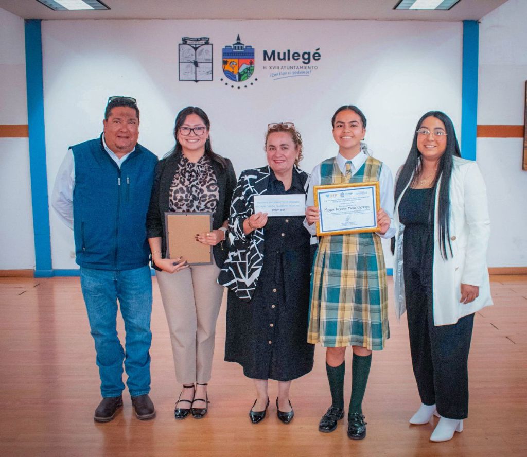 Éxito del Concurso Municipal de Declamación 2025 Impulsado por la Administración de Edith Aguilar&nbsp;Villavicencio