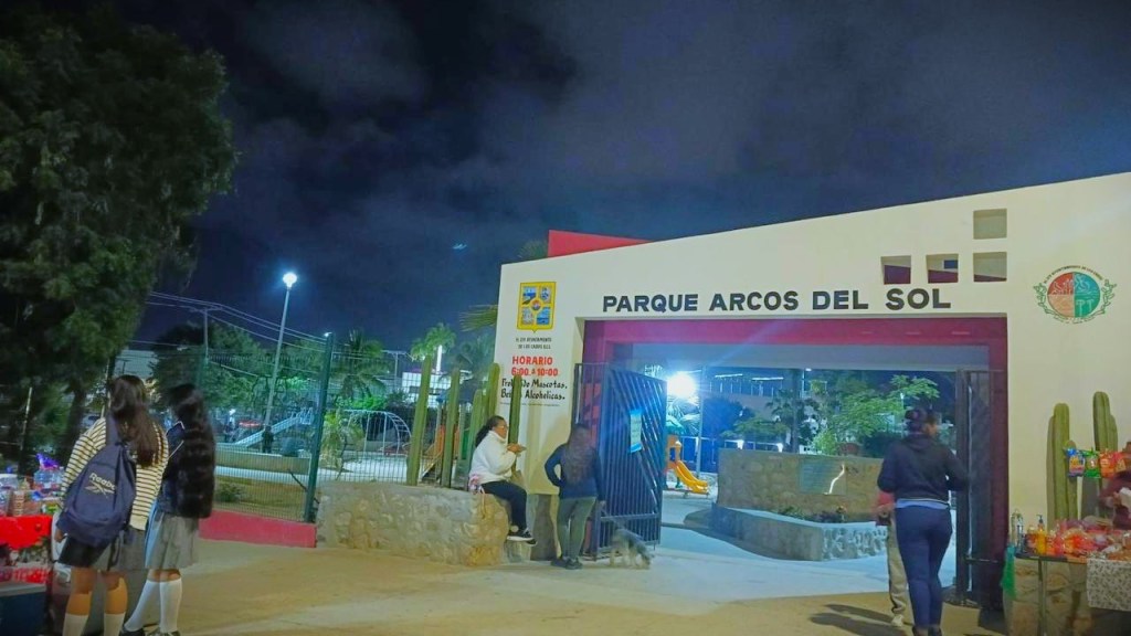 Christian Agúndez Gómez Apoya a los Contribuyentes con Descuentos en el Impuesto Predial y Promueve el Ordenamiento del Comercio en Los&nbsp;Cabos