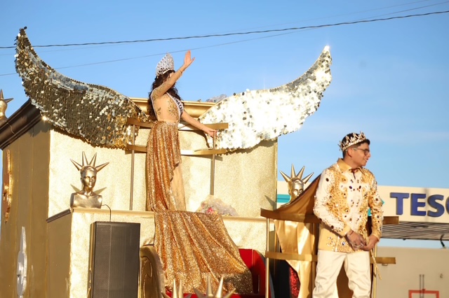 Desfile de Carros Alegóricos y Comparsas del Carnaval «Orígenes y Raíces» 2025 Llena de Alegría las Calles de&nbsp;Loreto