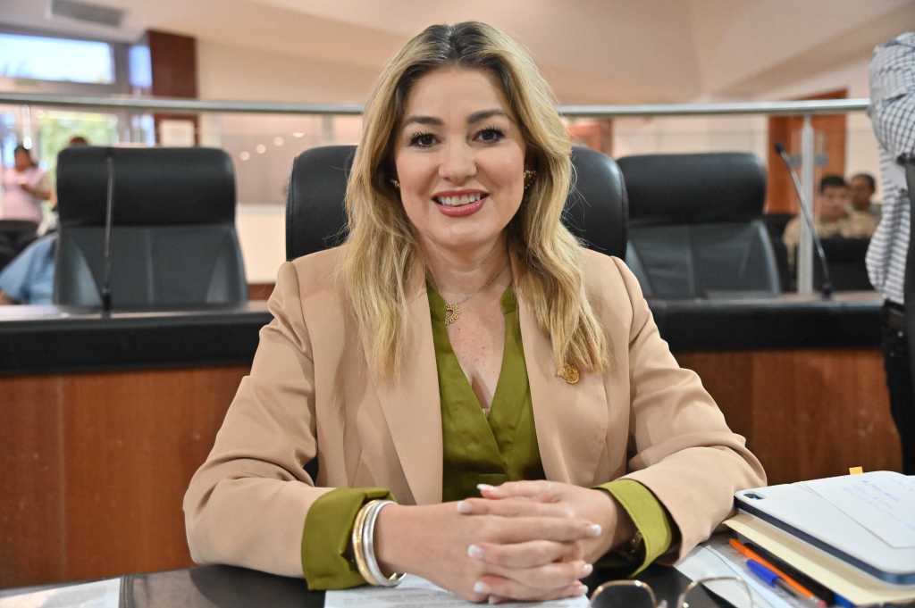 Karina Olivas, «El Corazón de la Paz», Defiende el Acuario del&nbsp;Mundo