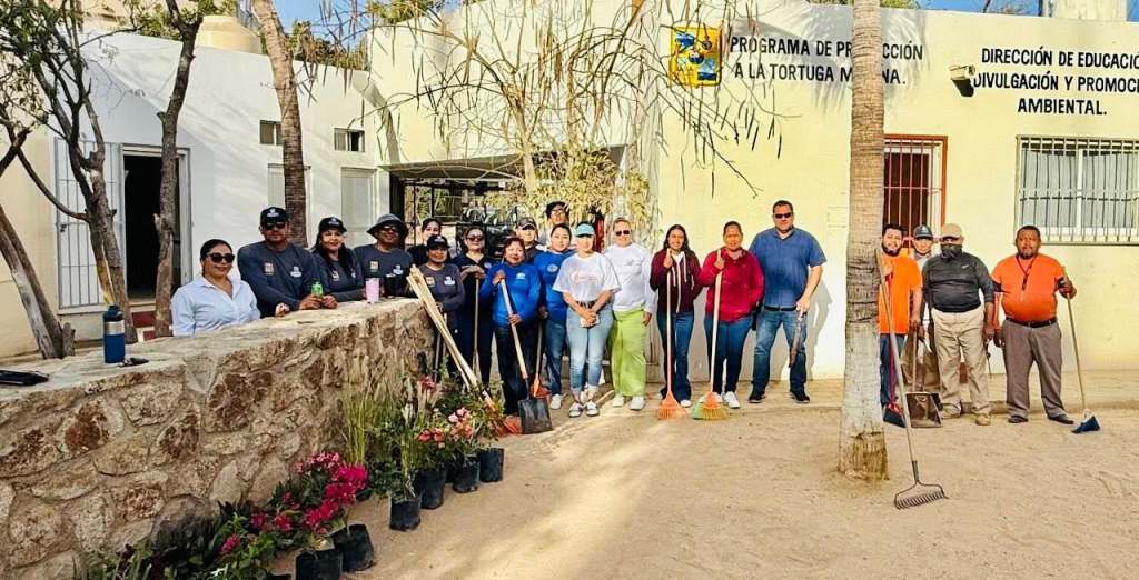 Ayuntamiento de Los Cabos Celebra el Día de la Madre Tierra con Jornada de Limpieza y Reforestación en el Cerrito del&nbsp;Timbre