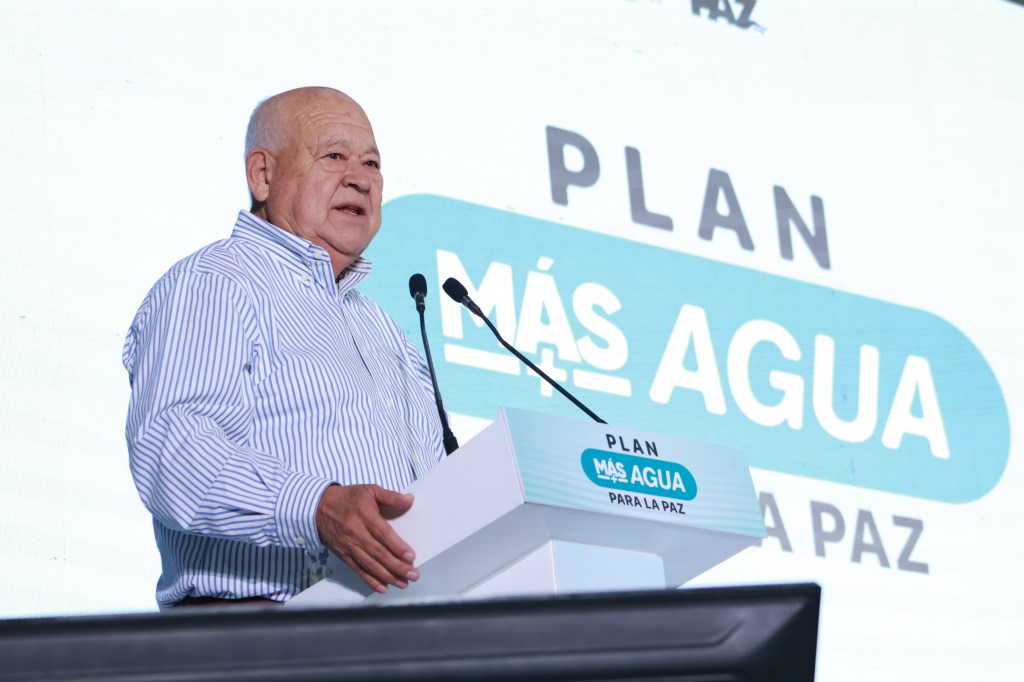 Víctor Castro Cosío Impulsa Soluciones para el Abasto de Agua en La&nbsp;Paz