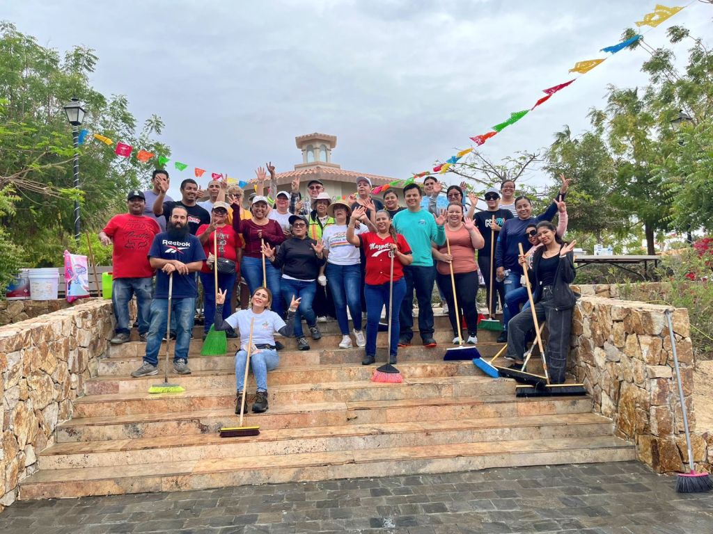Realizan Jornada de Limpieza en la Plaza Pública Amelia Wilkes de Cabo San&nbsp;Lucas