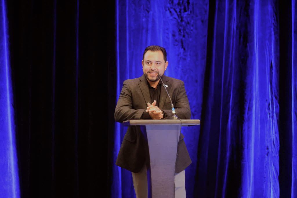 Impulsa alcalde Christian Agúndez innovación turística en el 10° Foro Internacional de Marketing y Venta Los&nbsp;Cabos.