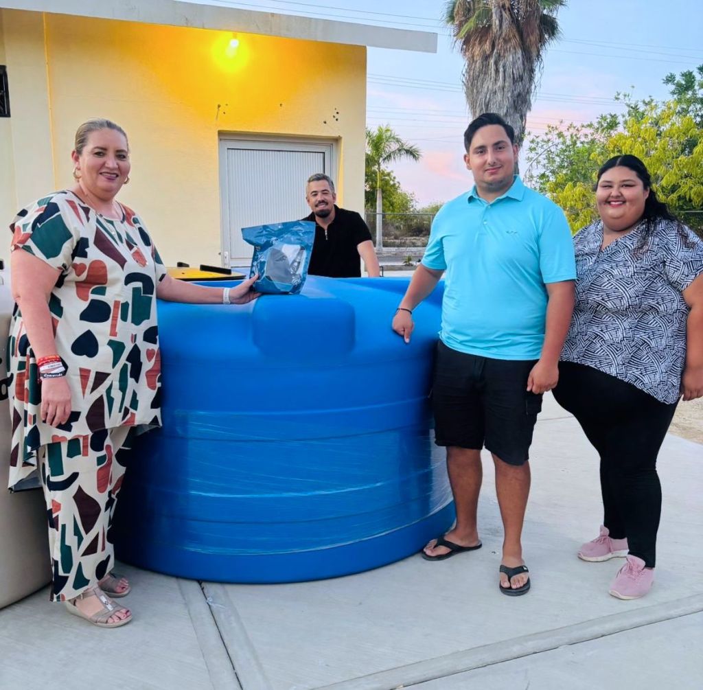 Regidora Marisela Montaño Peralta Impulsa el Acceso a Agua Potable con Entrega de Tinacos y Cisternas en Santa Cruz y La&nbsp;Ribera