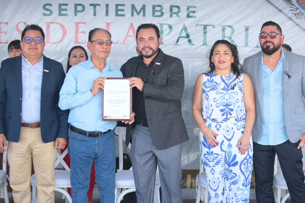 Anuncia alcalde Christian Agúndez fortalecimiento de trabajos de bacheo tras afectaciones por&nbsp;“Lorena”.