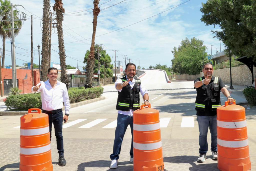 Entrega Christian Agúndez rehabilitación de accesos al puente Bicentenario en San José del Cabo con inversión de $4.2 mdp. (02 de Octubre&nbsp;2025)