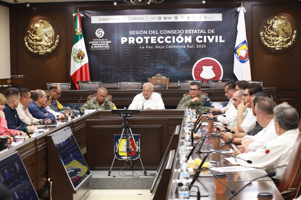 Protección Civil Estatal monitorea la trayectoria del huracán Priscilla para salvaguardar a la población. (06 de Octubre&nbsp;2025)