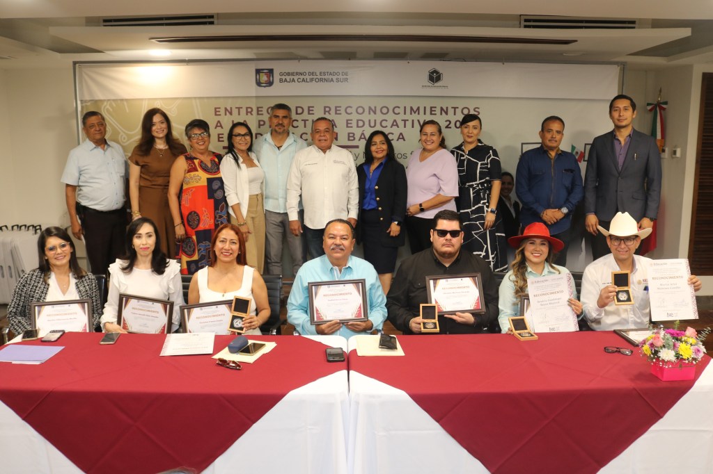 Reconoce USICAMM a docentes destacados por su innovación&nbsp;pedagógica.