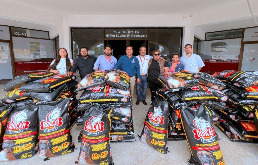 Recibe Ayuntamiento de Los Cabos donación de insumos para fortalecer bienestar animal (08 de Dic&nbsp;2025).