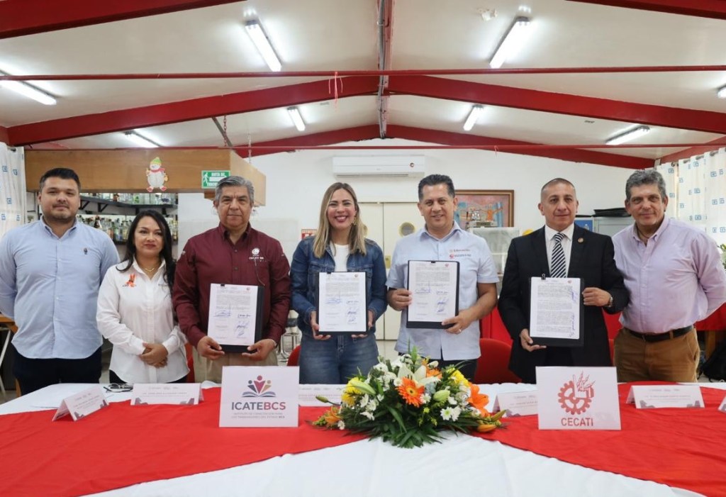 Consolidan ICATEBCS y CECATI colaboración para ampliar la formación para el&nbsp;trabajo.