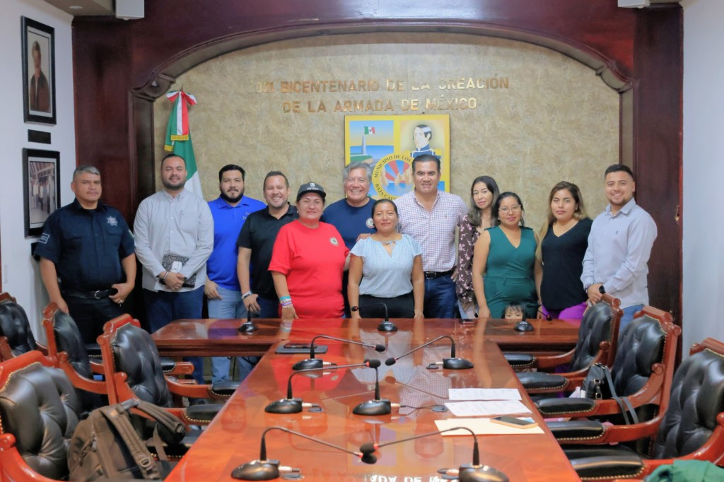 Se coordinan Gobierno Municipal y Comité de la Primaria Lázaro Cárdenas del Río para mejorar condiciones de seguridad, movilidad e infraestructura (07 de Dic&nbsp;2025).