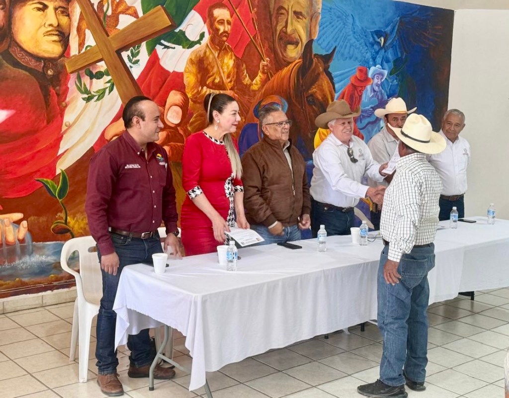 Gobierno de BCS refuerza el sector pecuario con la entrega de más de 5 mil títulos&nbsp;ganaderos.