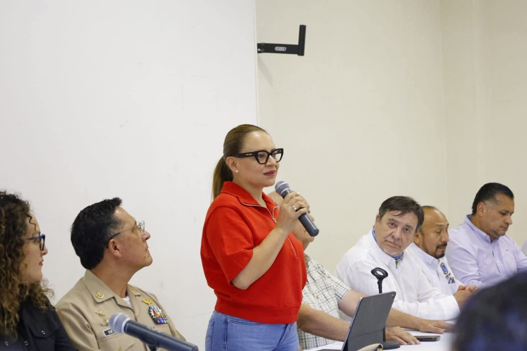 Paz Ochoa: La Valentía de Defender a su Pueblo y Gobernar con Firmeza