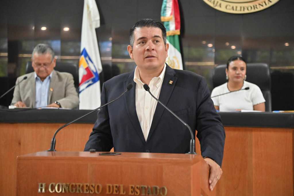 Fabrizio del Castillo y el PRI proyectan a las juventudes hacia el futuro con educación tecnológica de vanguardia