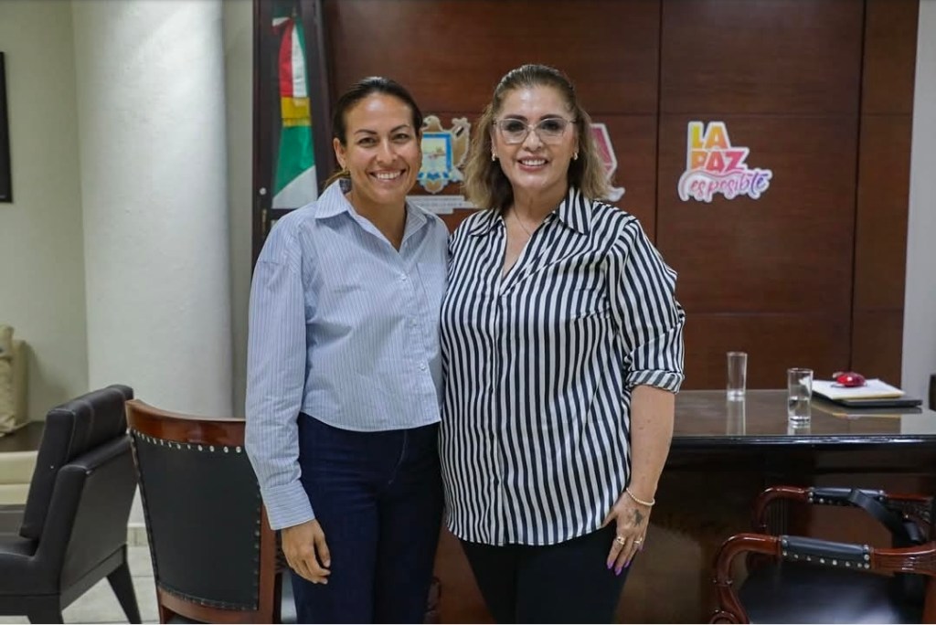 La Nueva Cargada de Panistas a Favor de Milena Quiroga.