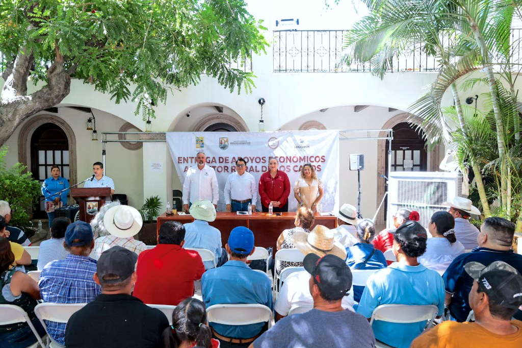 Entrega XV Ayuntamiento cerca de un millón de pesos para fortalecer al sector agropecuario de Los Cabos (13 de Julio&nbsp;2026).