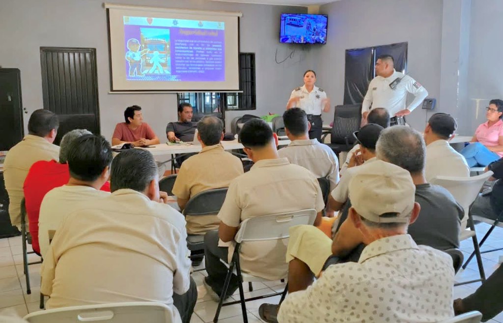 Capacitan a operadores del transporte público para fortalecer seguridad vial en Los Cabos (25 de Julio&nbsp;2026).